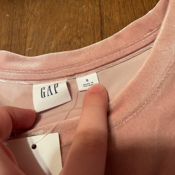 Women’s gap shirt - Picture 3 of 4